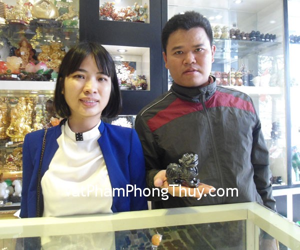 Chị Trang - khách hàng mua tỳ hưu Bắc Kinh đen BKD-S