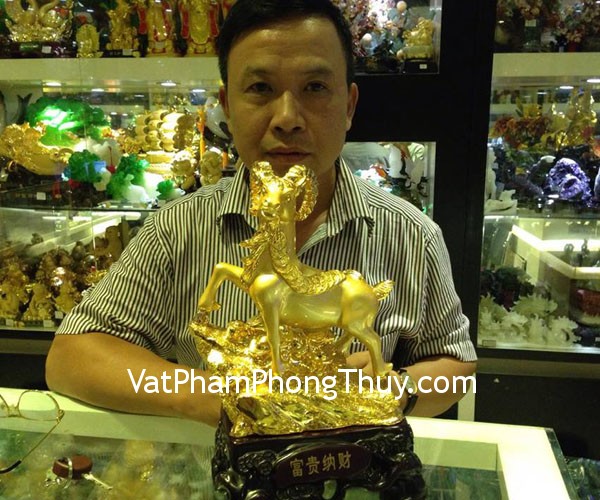 Chú Thống - khách hàng mua tượng dê H030G