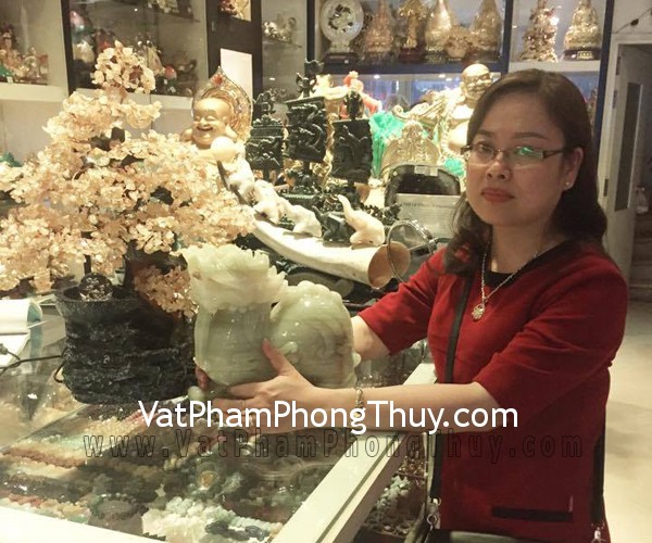 Chị Tám- khách hàng mua cây tài lộc phong thủy luân KC035 và tỳ hưu Bắc Kinh xanh khủng BKX-L