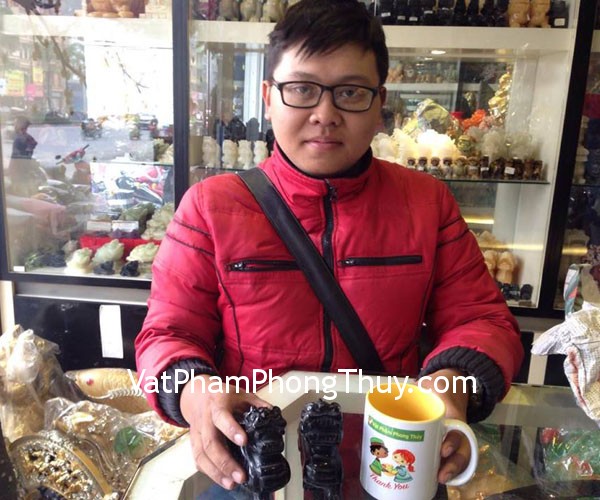 Anh Hiếu - khách hàng mua tỳ hưu hắc ngà HM011