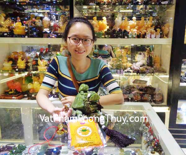 Chị Trâm - khách hàng mua Rùa đầu rồng lam ngọc cõng con lớn GM028, Bột tẩy uế BTU, Hồ lô trơn nhỏ D206, Ngọc bội Quan âm Phỉ thúy S5130, Tỳ hưu ngọc Phỉ thúy S5151-S4-4286