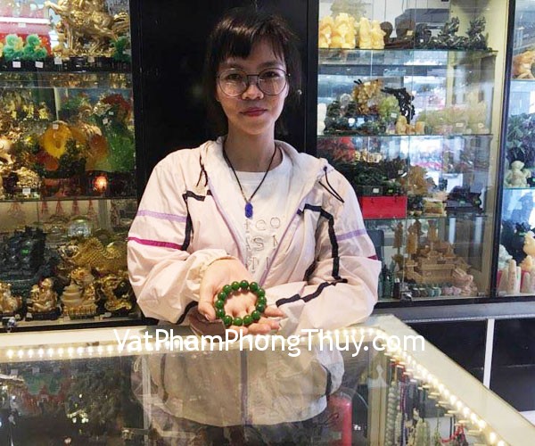 Chị Trang - Khách hàng mua Chuỗi ngọc màu xanh bích Vân Nam lớn S6292