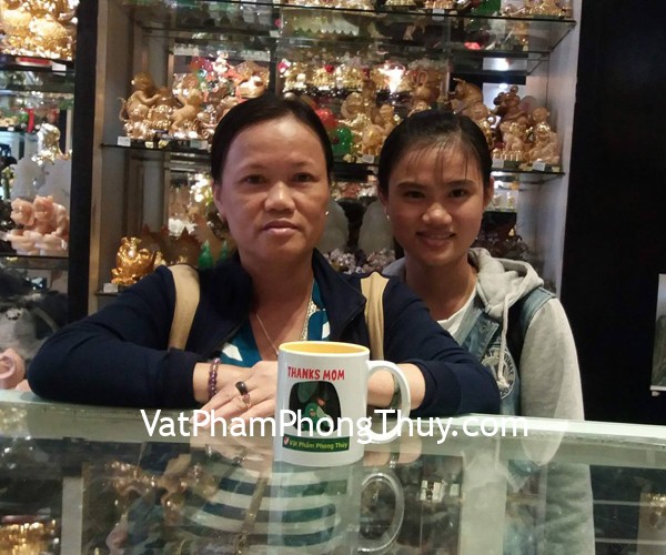 Chị Tuyết- khách hàng mua vòng ngọc Myanmar VM103-S3-5100, chuỗi thạch anh tím đậm S6360-S3-952 và S6216-S32027, mặt hồ lô phỉ thúy dẹp S6500