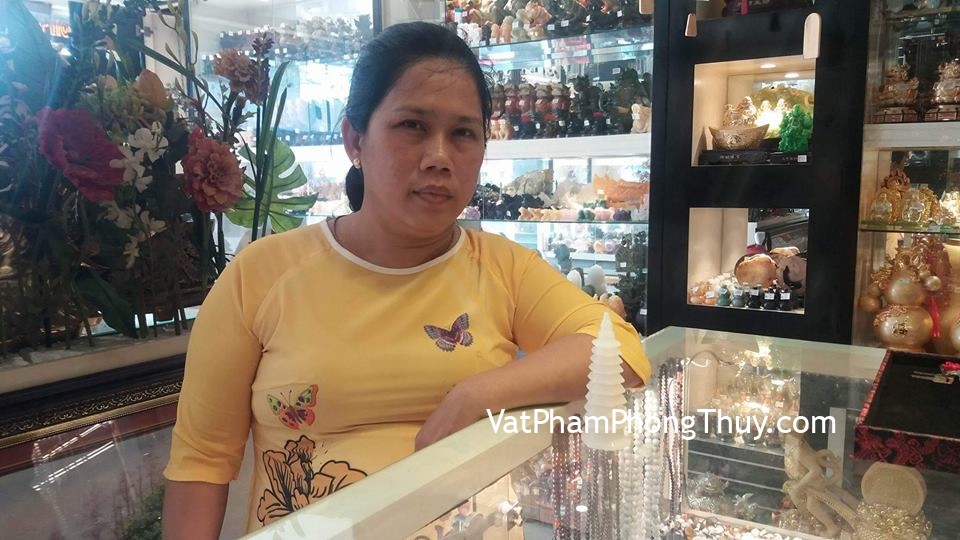 Chị Anh - khách hàng mua tháp văn xương bạch ngọc 9 tầng GM066, mặt ve ngọc phỉ thúy S6509