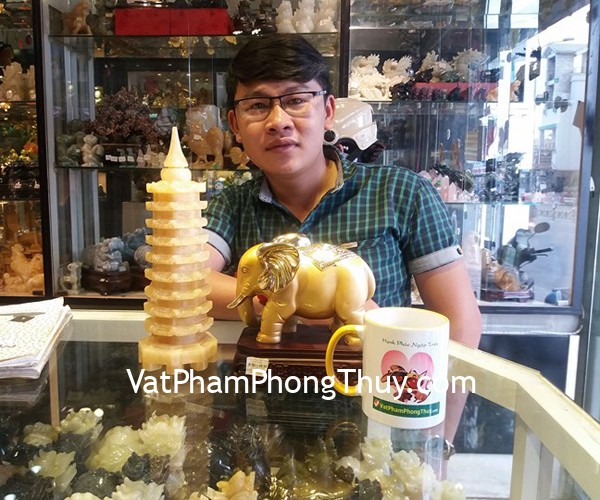 Anh Hà - Khách hàng mua Tháp văn xương Hoàng long GM056 và Voi vàng đế gỗ A256