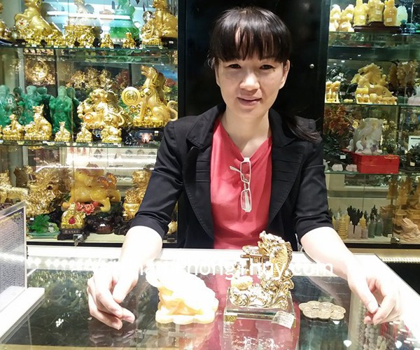 Chị Nhi - Khách hàng mua Thiềm thừ hoàng long nhỏ GM022 và Cá chép hóa rồng G099A