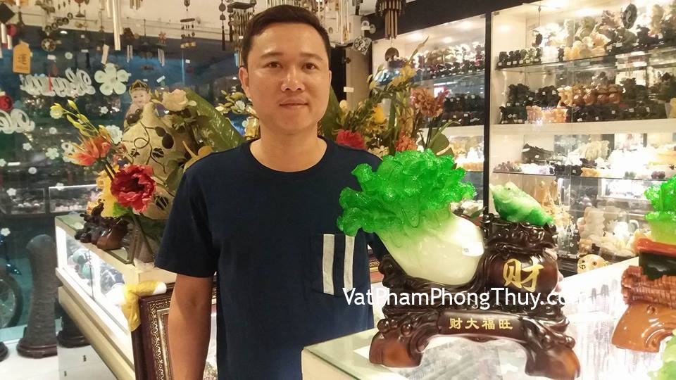 Anh Tuyến - khách hàng mua bắp cải có thiềm thừ xanh C162A