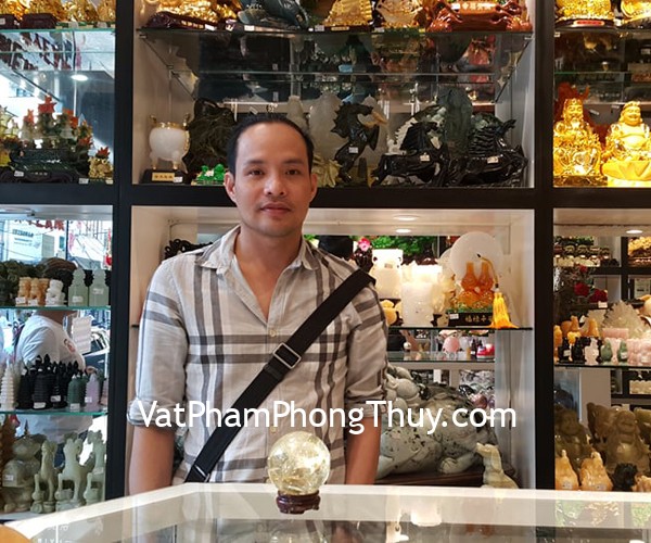 Anh Vũ - khách hàng mua vòng tay thạch anh tóc đỏ đồng S6748-2202 và quả cầu thạch anh vàng citrin GM150-14579